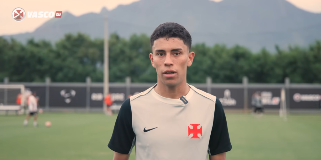 jogador-se-destaca-e-ganha-moral-com-os-vascainos