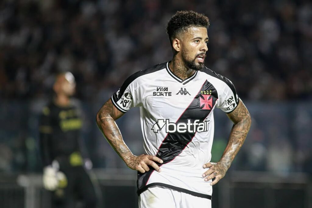 ex-vasco,-paulinho-se-destaca-no-gre-nal-e-e-elogiado-por-colorados;-lances