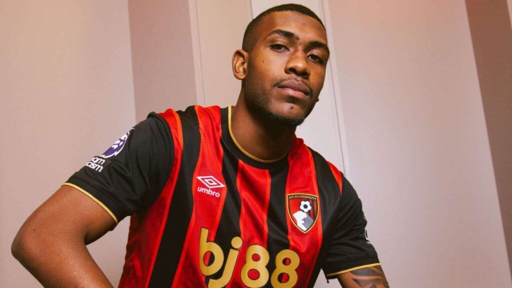 rayan-se-torna-o-quinto-cria-do-vasco-a-migrar-para-a-premier-league