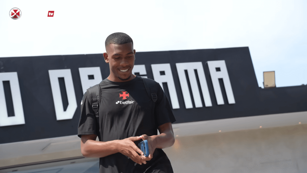 resumo-da-estreia-de-rayan-pelo-bournemouth