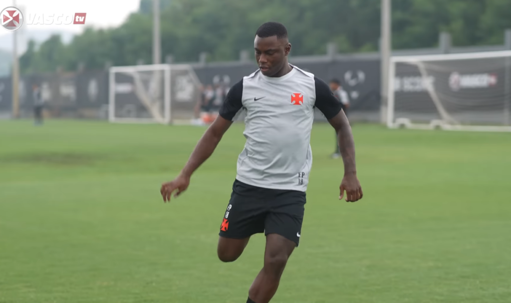 foto-mostra-marino-no-treino-de-hoje-(31);-atacante-esta-prestes-a-estrear