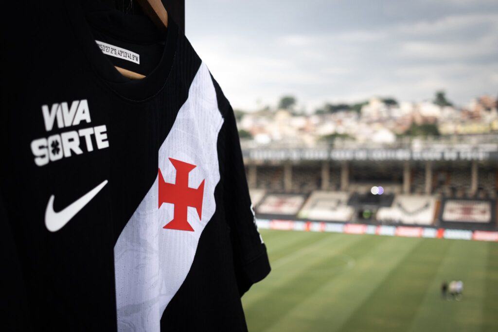 vasco-jogara-com-o-uniforme-i-contra-a-chapecoense