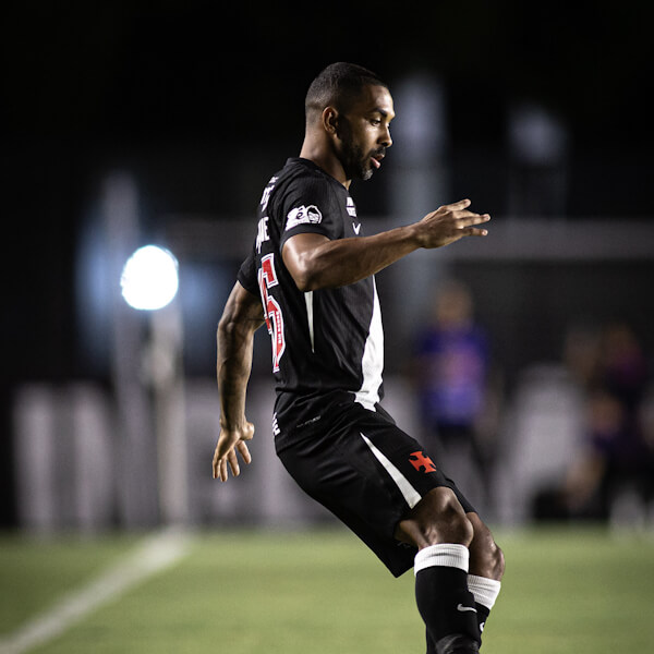 paulo-henrique-despertou-interesse-de-clubes-dos-emirados-arabes,-diz-canal