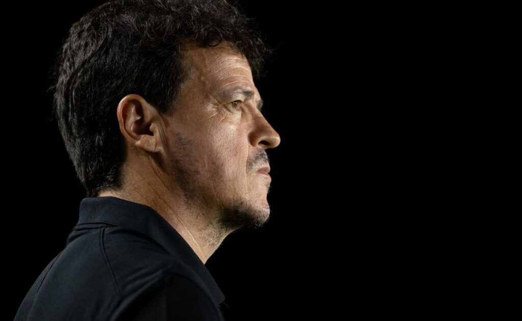 vasco-reduz-custos,-enfrenta-limite-no-orcamento-e-nao-fara-“loucuras”-por-volante