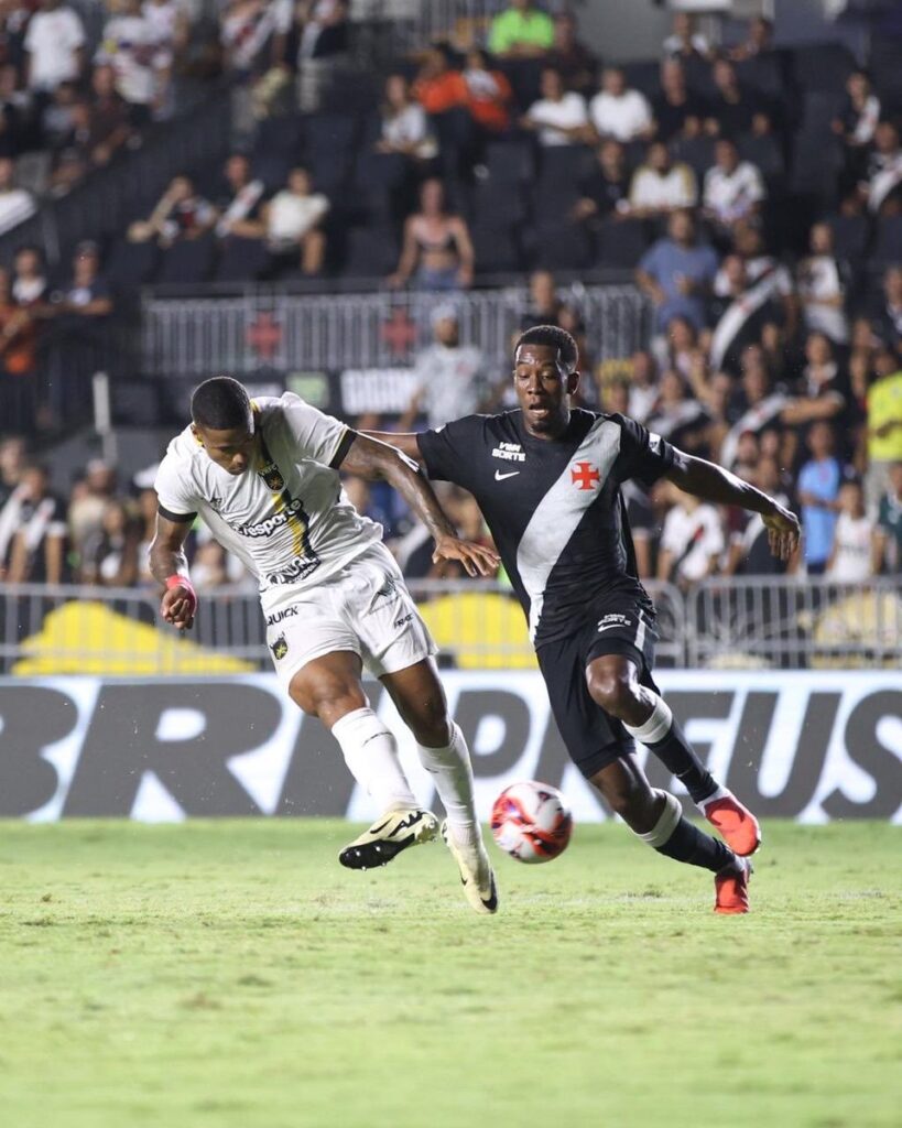 contra-o-vasco,-volta-redonda-terminou-a-partida-com-5-jogadores-revelados-pelo-clube