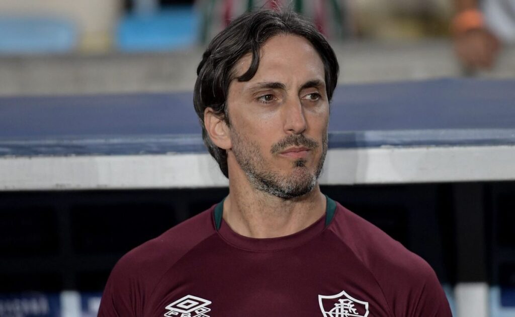 zubeldia-e-sincero-sobre-fase-do-vasco-e-projeta-semifinal-do-carioca:-“contextos-diferentes”