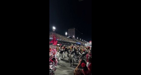 unidos-do-viradouro-e-campea-do-carnaval-carioca;-veja-a-ala-em-homenagem-ao-vasco