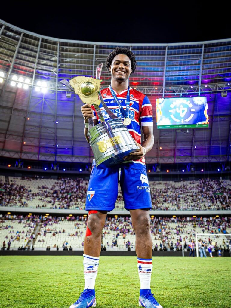 emprestado-pelo-vasco,-gb-e-campeao-cearense-pelo-fortaleza