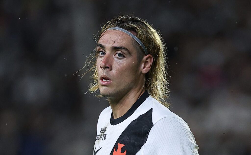renato-gaucho-toma-decisao-sobre-spinelli-e-cobra-o-atacante-para-mudanca-no-vasco