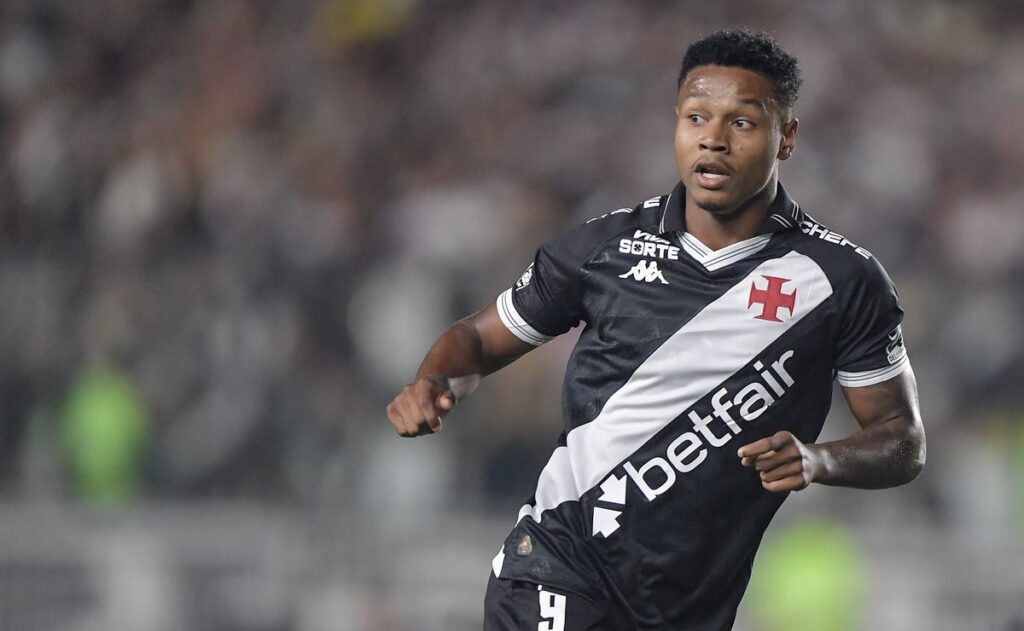 vasco-cobra-evolucao-de-matheus-franca,-mas-nao-pensa-em-rescisao-neste-momento