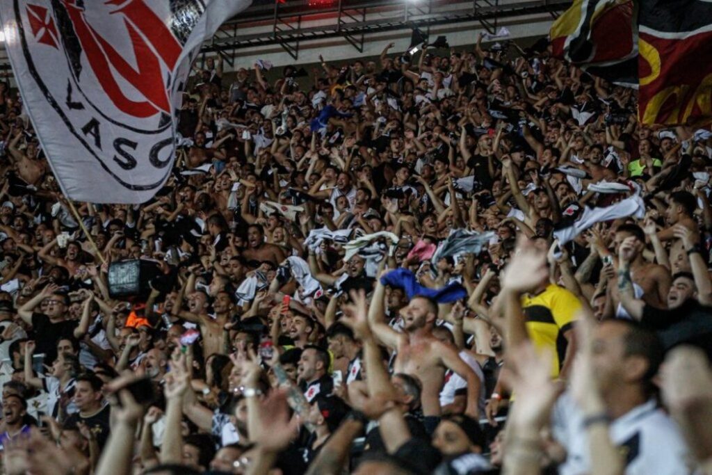 vasco-tem-3-vezes-mais-dinheiro-em-caixa-do-que-o-real-madrid