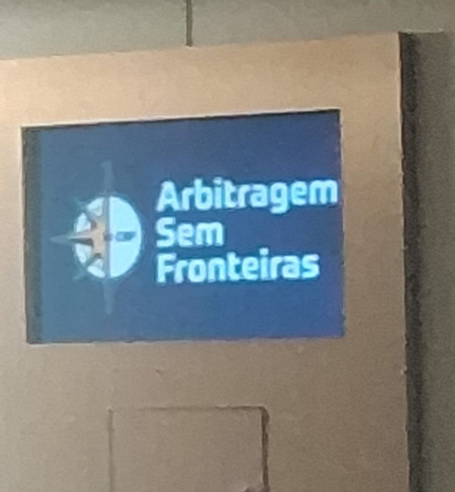 hotel-onde-o-elenco-vascaino-se-concentra-esta-sediando-curso-da-cbf-para-arbitros