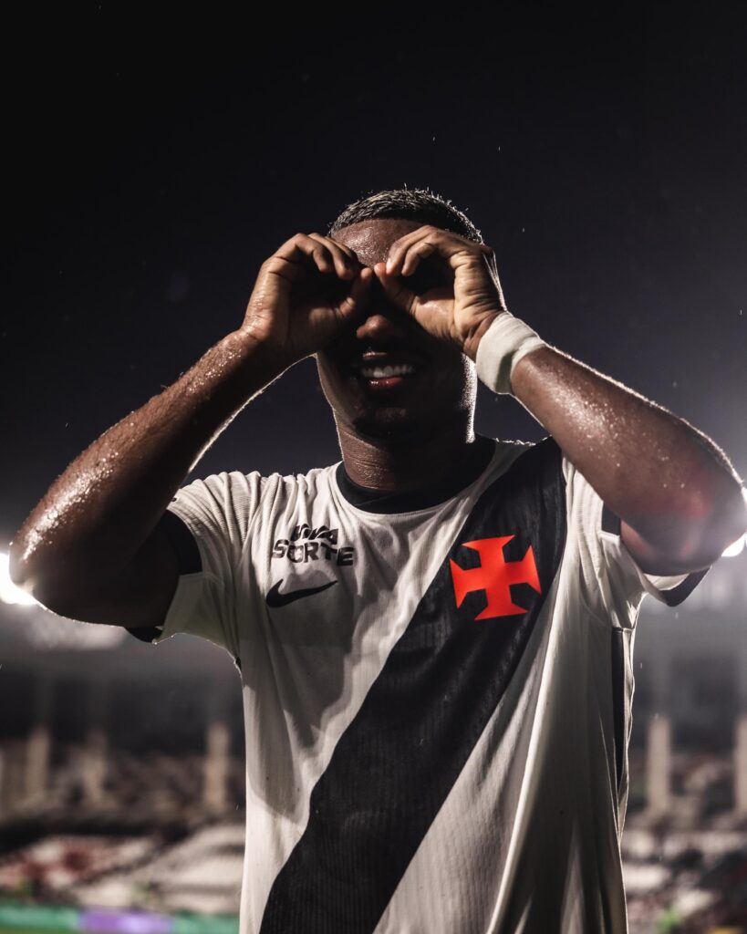 cuiabano:-‘primeiro-gol-com-essa-camisa-gigante’