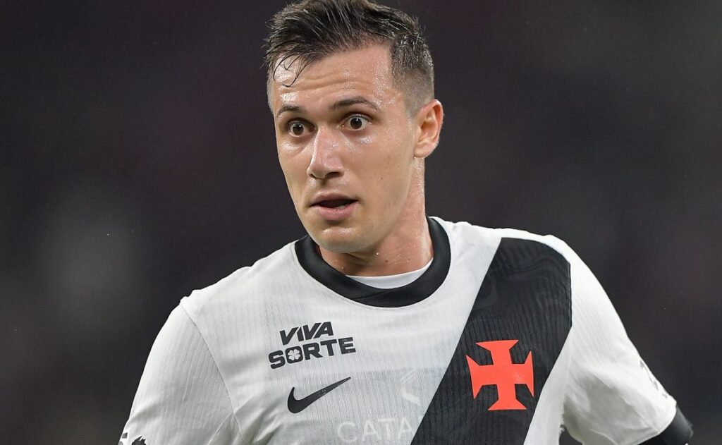 renato-gaucho-defende-lucas-piton-no-vasco-apos-vaias-da-torcida:-“estava-bem-no-jogo”