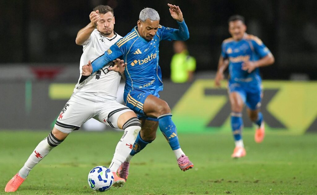 cruzeiro-x-vasco:-onde-assistir,-escalacoes-e-arbitragem-da-6a-rodada-do-brasileirao