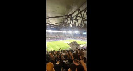 torcida-do-vasco-lota-seu-espaco-e-faz-barulho-no-mineirao;-veja