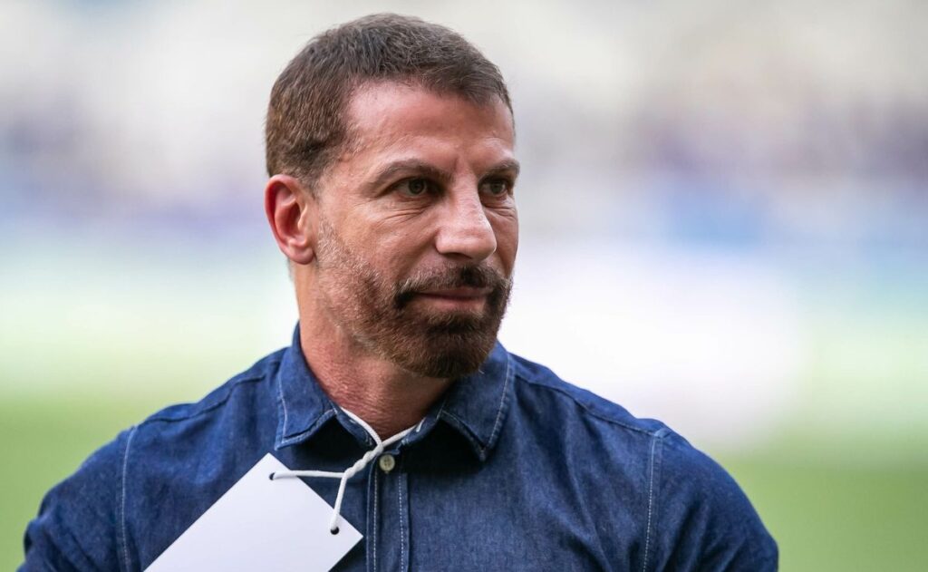 pedrinho-se-envolve-em-confusao-no-mineirao-apos-empate-do-vasco-contra-o-cruzeiro