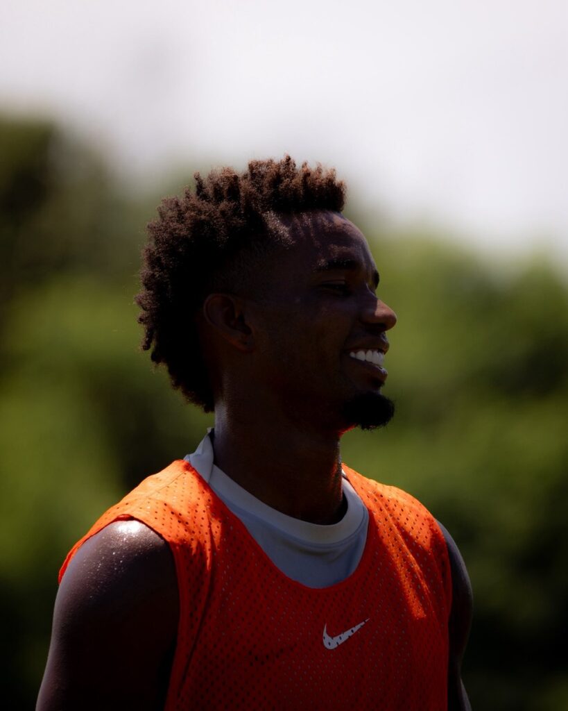 vasco-deve-ter-apenas-a-volta-de-thiago-mendes-na-vaga-de-barros-contra-o-fluminense