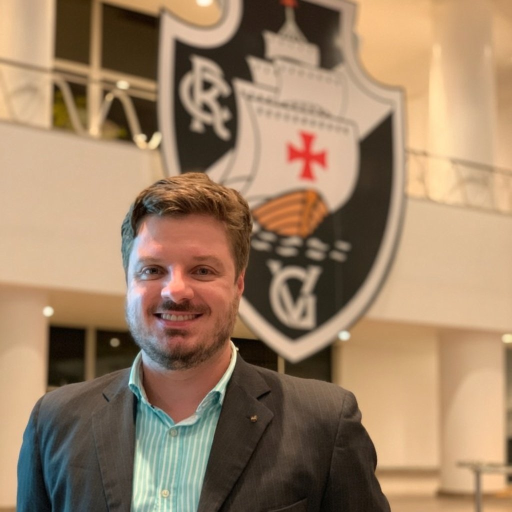 francisco-kronemberger-e-o-novo-presidente-da-confraria-vascaina