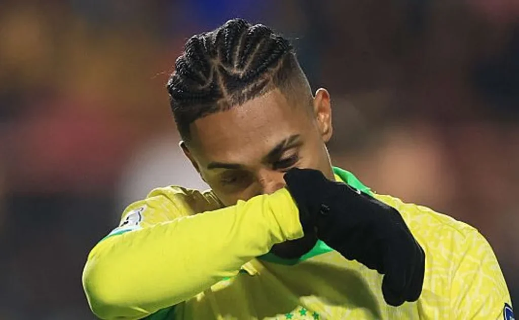 raphinha-deve-ser-cortado-da-selecao-brasileira-contra-a-croacia-por-precaucao