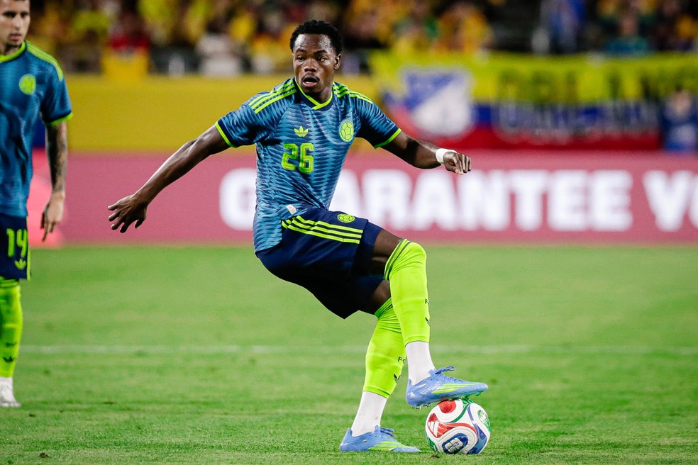 andres-gomez-volta-a-selecao-da-colombia-apos-16-meses-e-amplia-chance-de-ir-a-copa-do-mundo
