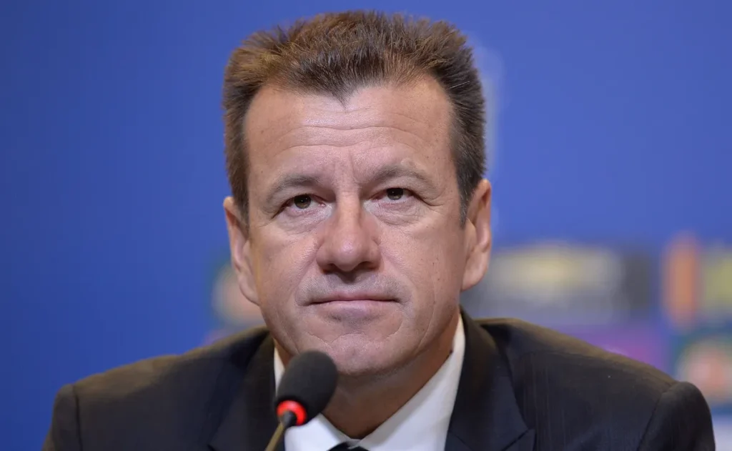 dunga-revela-motivos-para-recusar-retorno-ao-cargo-de-treinador:-“cobranca-muito-grande”