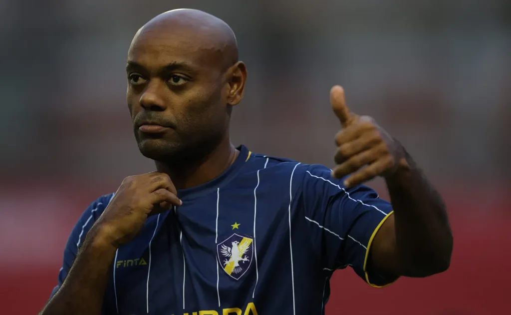 vagner-love-revela-qual-time-conquistou-seu-coracao
