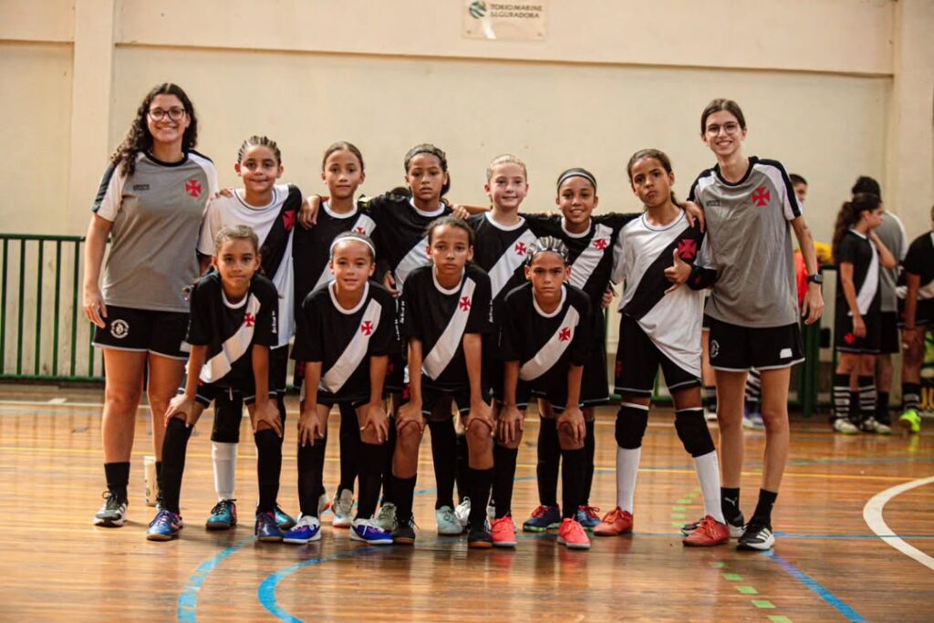 futsal-feminino-base:-filha-de-philippe-coutinho-estreou-no-sub-11-do-vasco