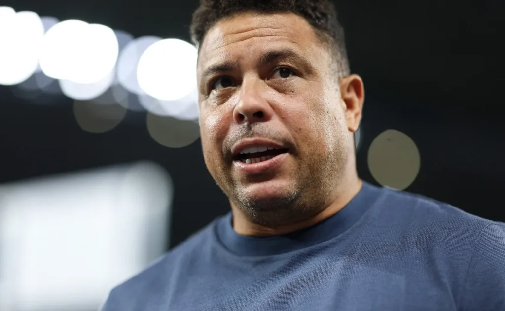 ronaldo-acredita-em-favoritismo-da-selecao-brasileira-na-copa-antes-de-amistoso-com-a-croacia