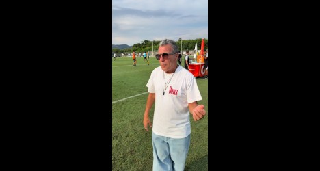 ator-eri-johnson-visita-o-ct-moacyr-barbosa-e-elogia-pedrinho;-veja-video