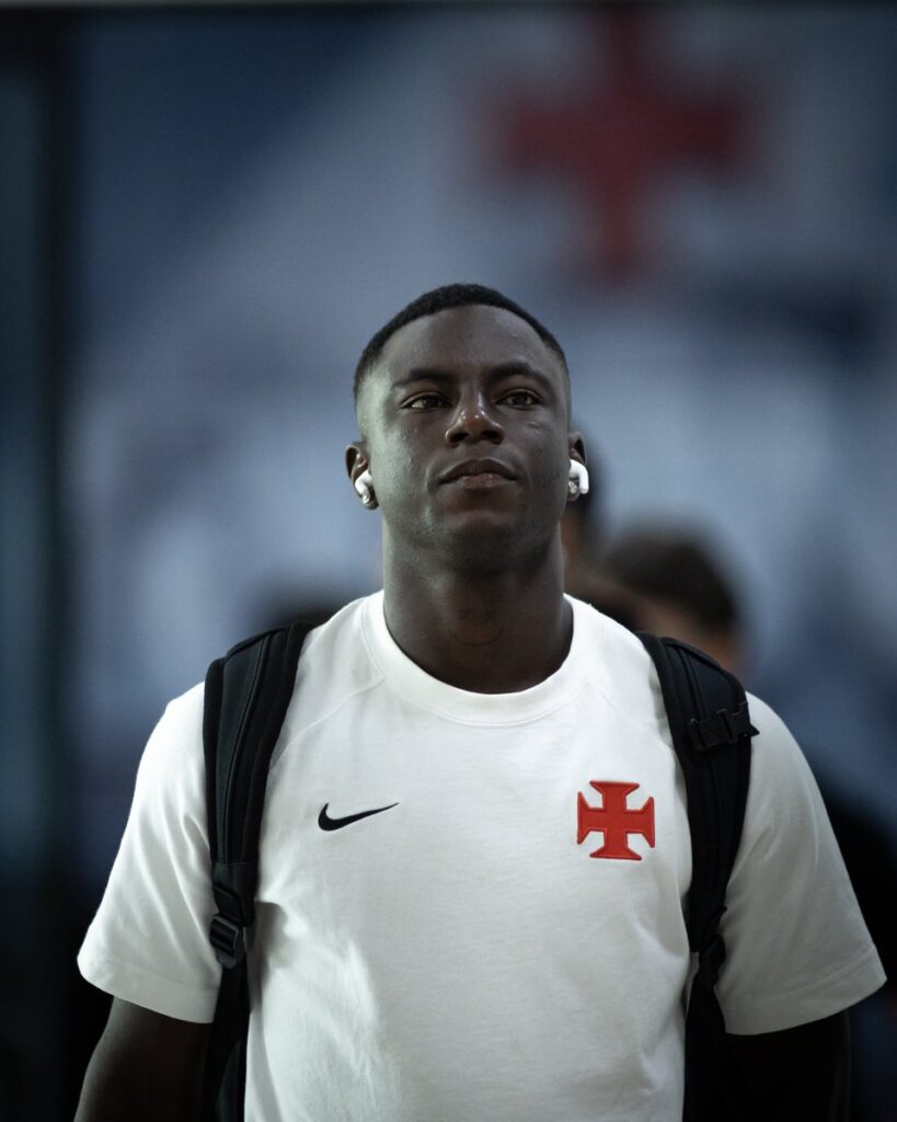 marino-teve-sua-maior-minutagem-numa-partida-pelo-vasco-no-jogo-contra-o-coritiba