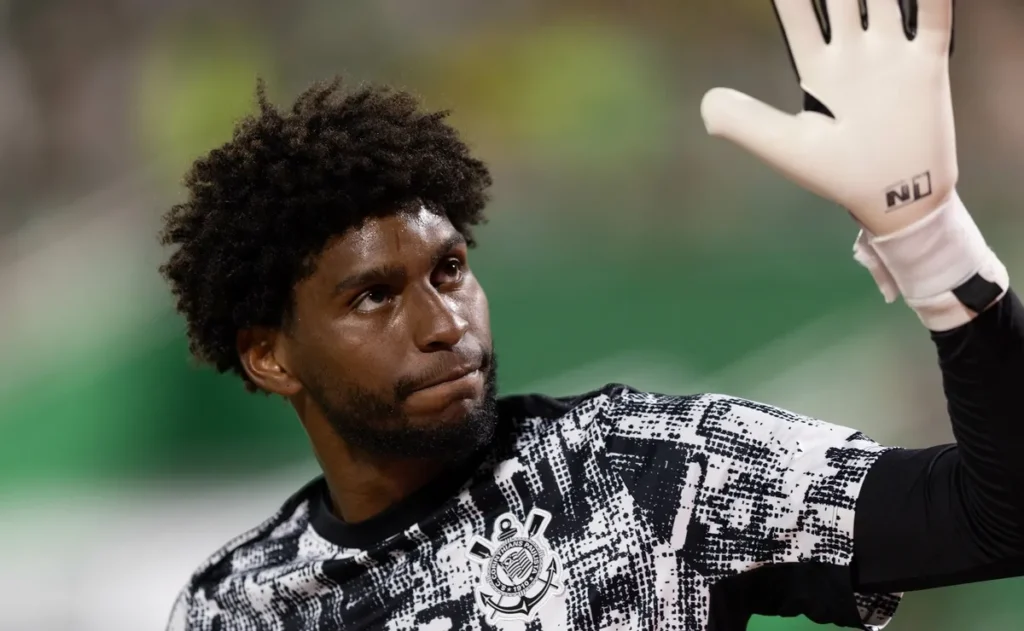 corinthians-segura-hugo-souza-ate-a-copa-e-recusa-proposta-de-r$-60-milhoes-do-besiktas