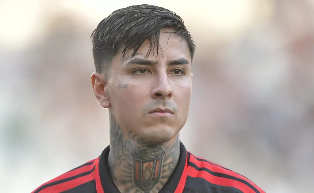 pulgar-prejudica-o-flamengo-com-agressao-em-jogo-contra-o-rb-bragantino-e-expulsao-repercute