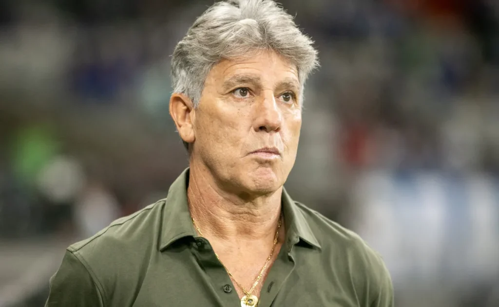 renato-gaucho-avalia-atuacao-do-vasco-e-sai-em-defesa-de-leo-jardim:-“nao-vejo-falha”