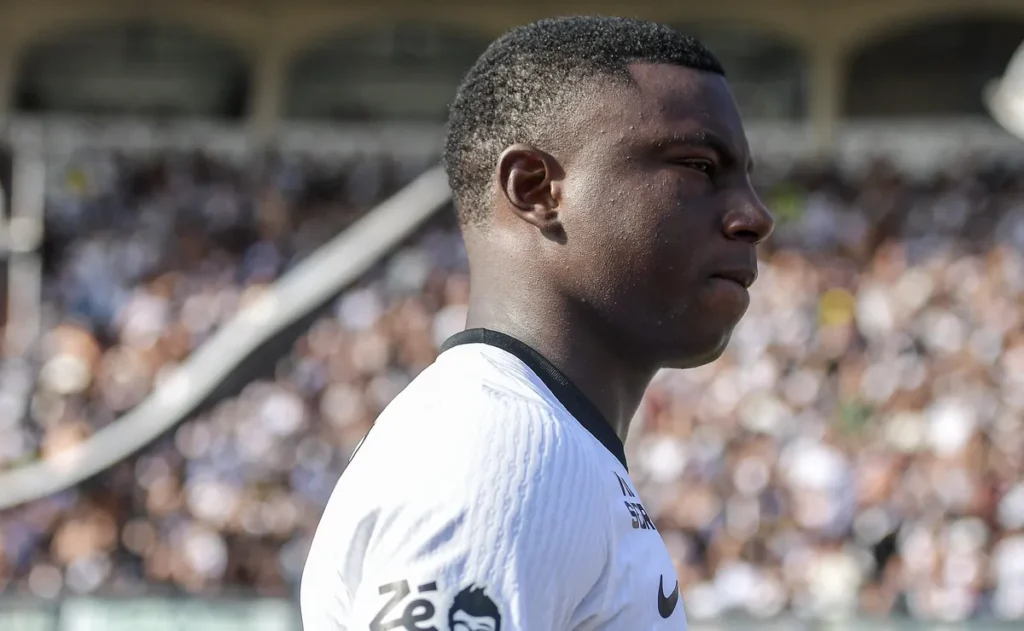 renato-gaucho-explica-dificuldade-de-adaptacao-de-hinestroza-no-vasco:-“nao-e-da-noite-para-o-dia”