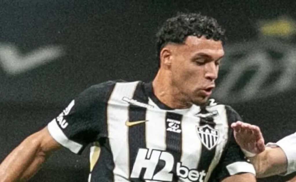 vitor-hugo-marca,-destaca-melhor-fase-da-carreira-e-ganha-protagonismo-no-atletico-mineiro