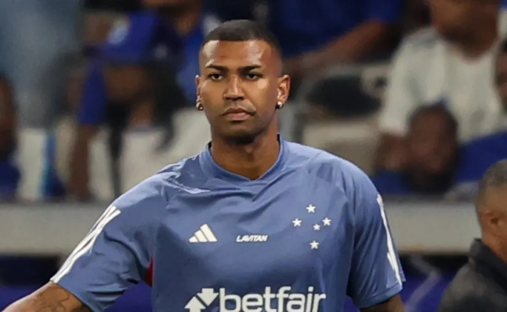 walace-e-cortado-do-cruzeiro-por-indisciplina-e-nao-seguira-no-clube