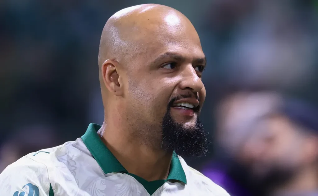 felipe-melo,-ex-palmeiras,-pode-voltar-a-jogar-apos-aposentadoria-atuando-na-kings-league