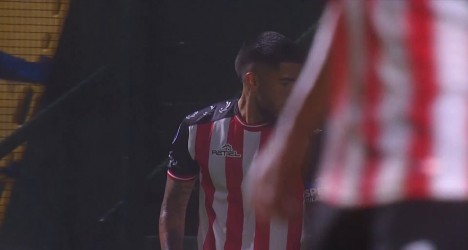 hugo-moura-salvou-o-vasco-de-tomar-um-gol-do-barracas-central;-veja-o-lance