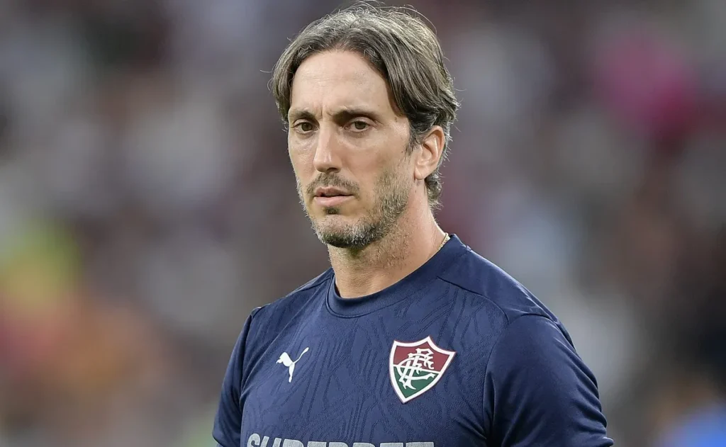 zubeldia-esquece-empate-do-fluminense-e-ja-mira-no-flamengo:-“sao-muitos-jogos-seguidos”