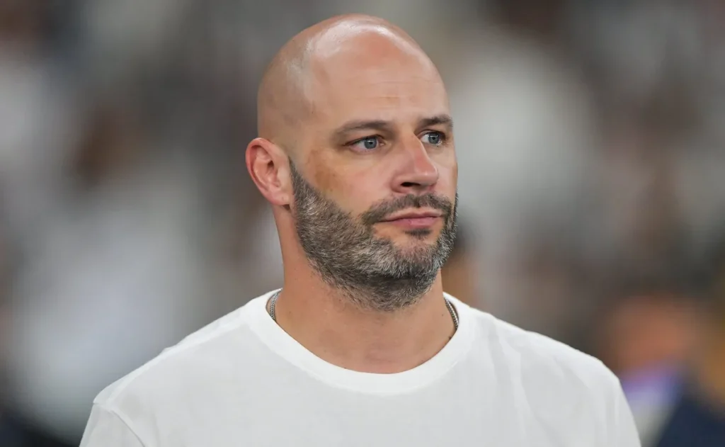 franclim-carvalho-muda-o-botafogo,-time-vira-jogo,-mas-sofre-empate-do-coritiba