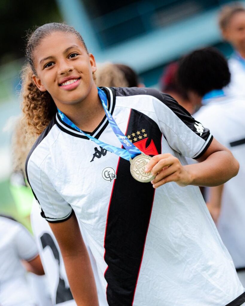 feminino:-apos-deixar-o-vasco,-estephany-oliveira-esta-na-mira-de-santos,-palmeiras-e-ferroviaria