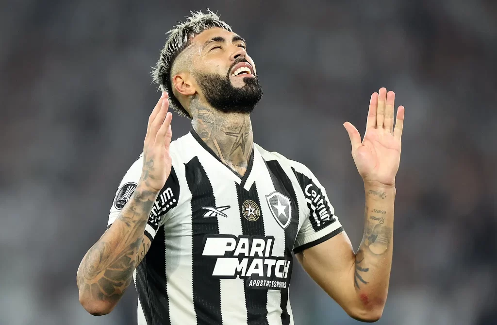 staff-de-alexsander-barboza-diz-que-nao-ha-negociacao-concreta-com-o-vasco