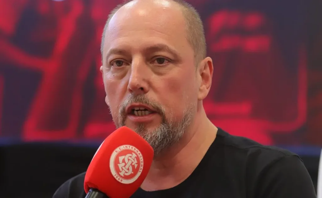 internacional-traca-estrategia-ousada-para-contratar-tres-reforcos-apos-a-copa-do-mundo