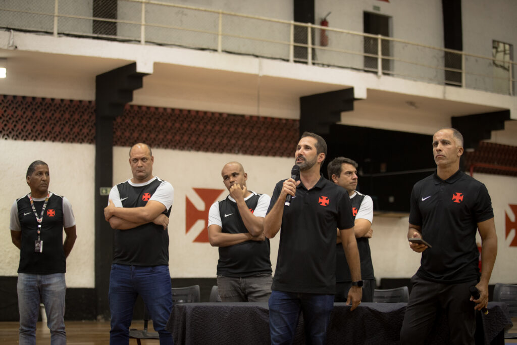 departamento-de-futebol-de-base-do-vasco-promove-reuniao-com-familias-de-jogadores
