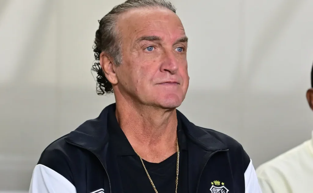 desfalques-do-santos:-cuca-nao-tera-escobar,-rony-e-mais-dois-jogadores-contra-o-fluminense