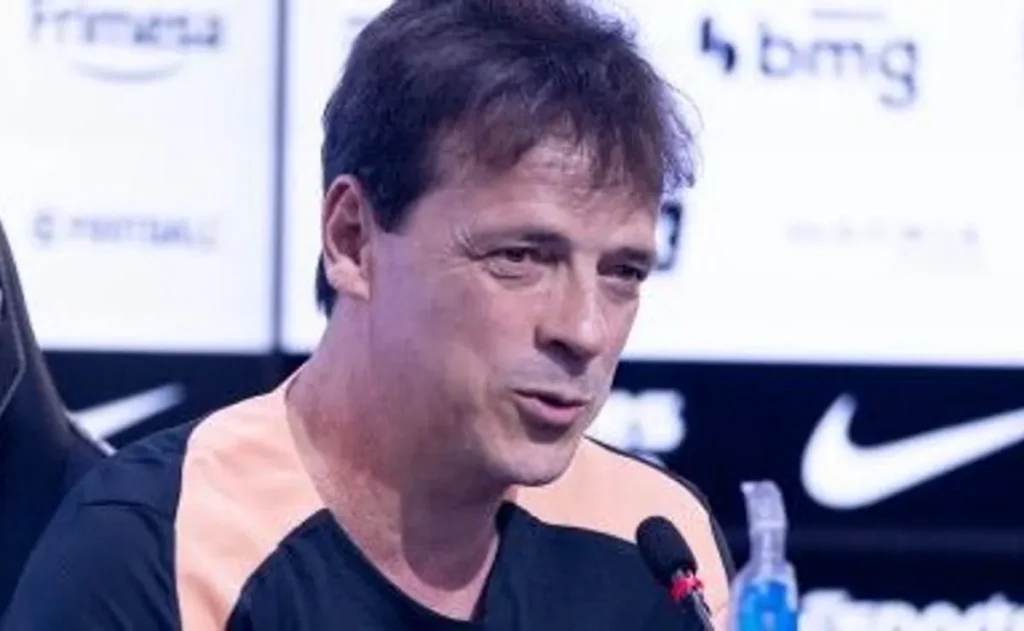 corinthians-tem-negociacoes-abertas-com-atacante-da-serie-a-apos-pedido-de-fernando-diniz