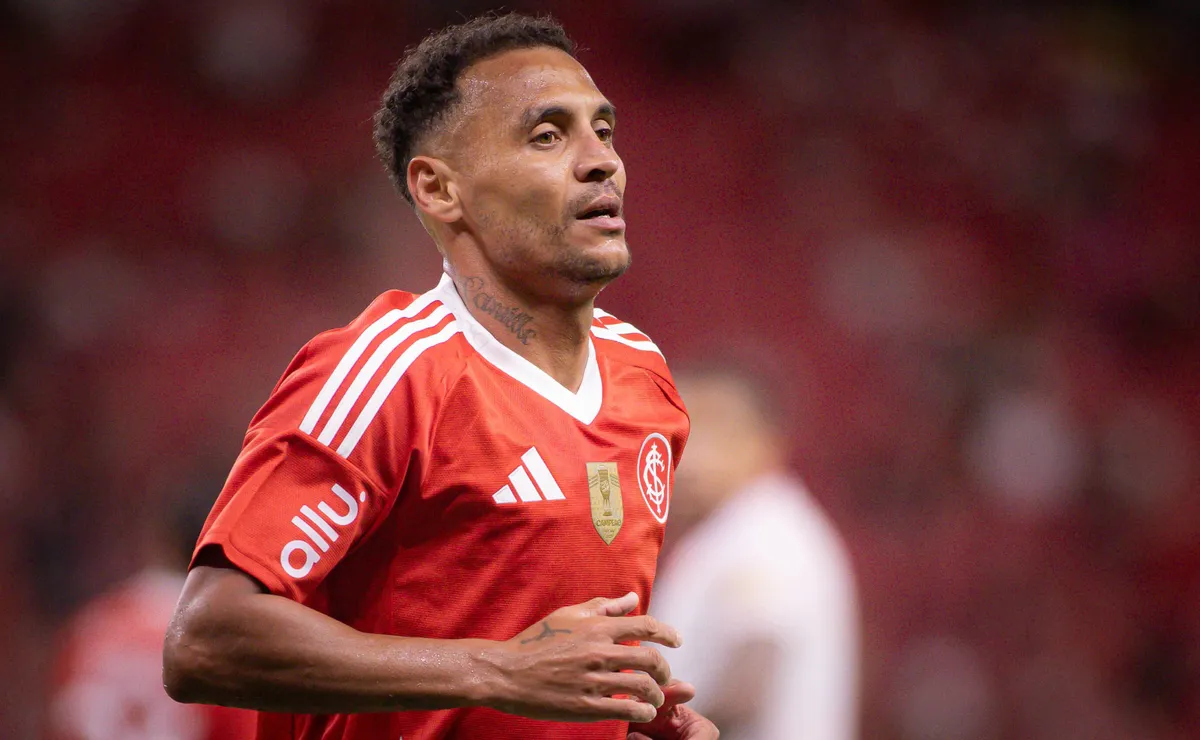 alan-patrick-admite-frustracao-apos-derrota-do-inter-e-alerta:-“manter-a-cabeca-no-lugar”