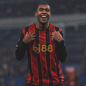 rayan-e-o-jogador-do-bournemouth-com-mais-participacoes-em-gols-desde-a-sua-estreia-pelo-clube