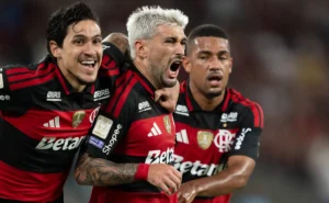 arrascaeta-homenageia-oscar-schmidt-e-brilha-em-vitoria-do-flamengo-contra-o-bahia